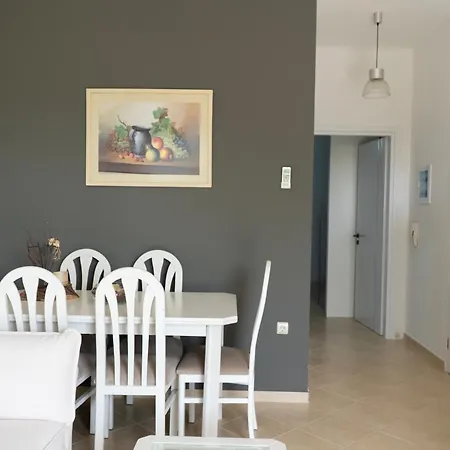 Ostria 2 * Saranda
