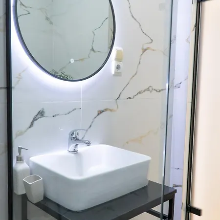 Ostria 2 * Sarandë